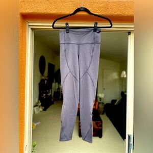 Lululemon To The Beat Tight 24" | Black, Size 6